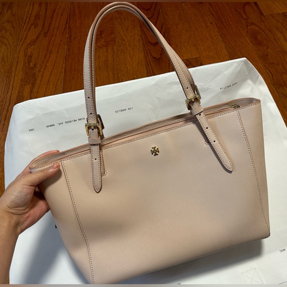 Tory Burch tote - Picture 1 of 7